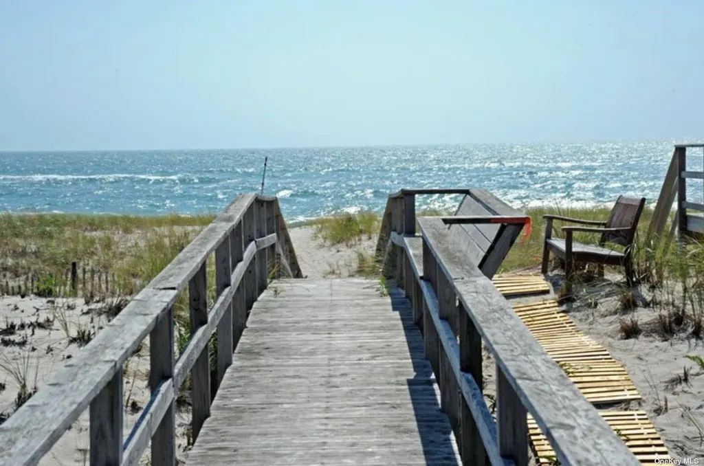 900 Dune Road Southampton NY 11978