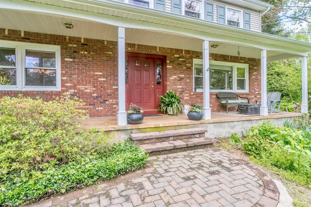 24 Overhill Lane Warwick NY 10990