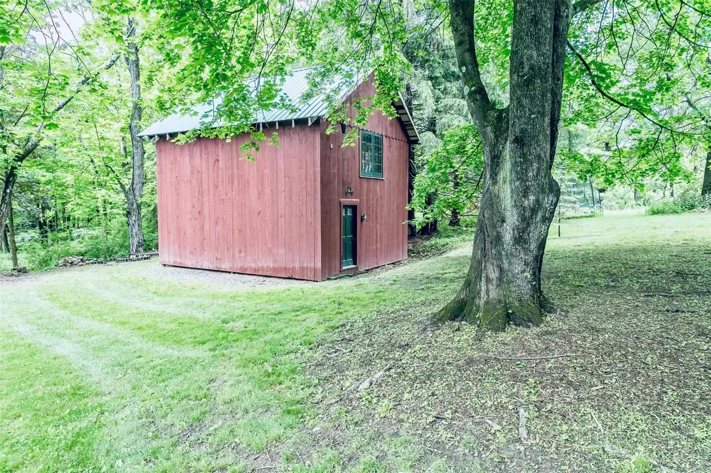 24 Overhill Lane Warwick NY 10990