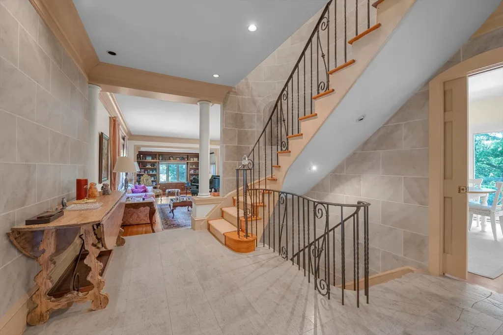 1 Wensley Drive Great Neck NY 11021