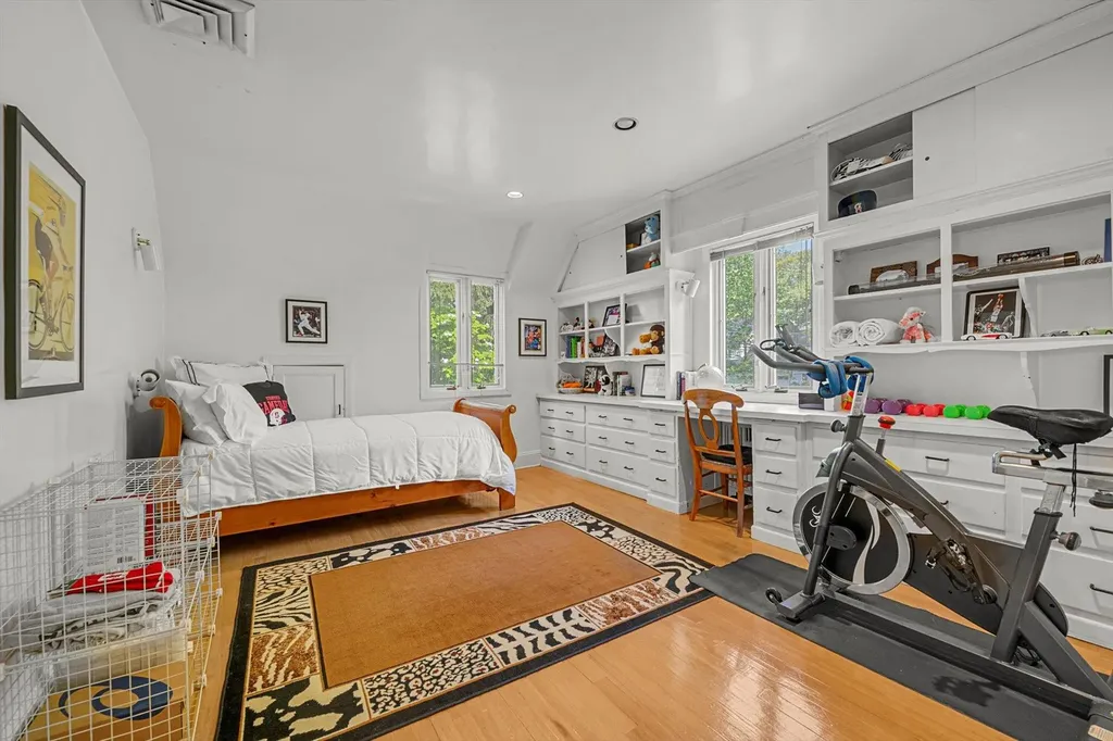 1 Wensley Drive Great Neck NY 11021