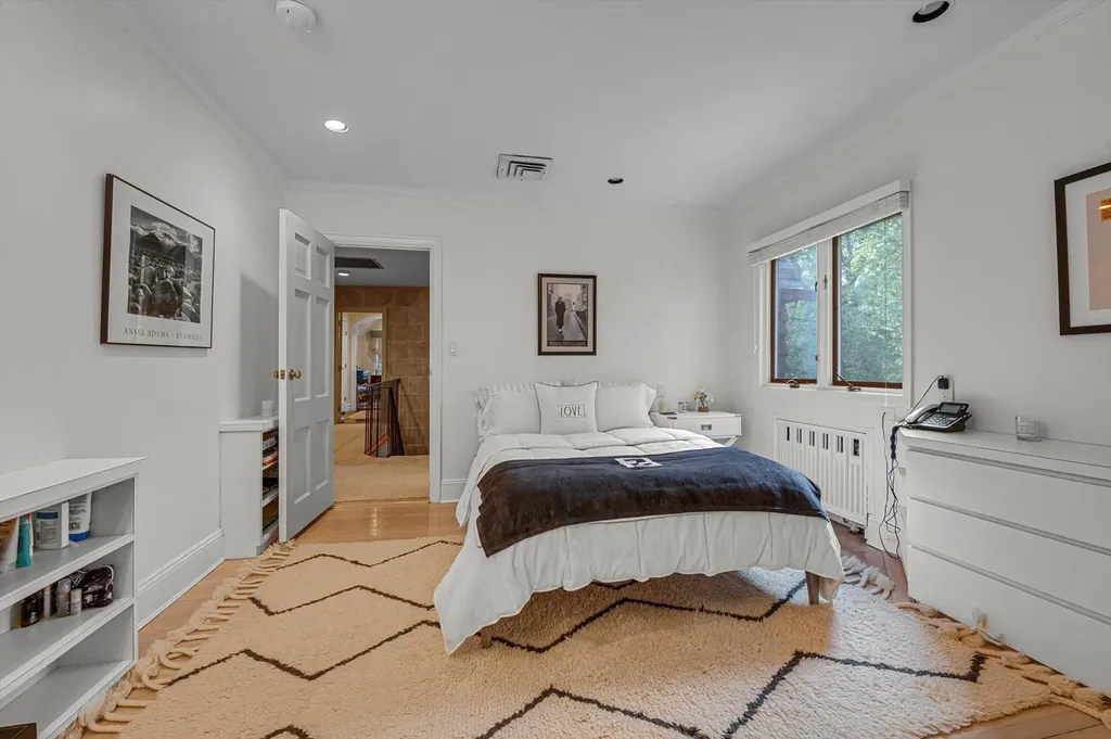 1 Wensley Drive Great Neck NY 11021