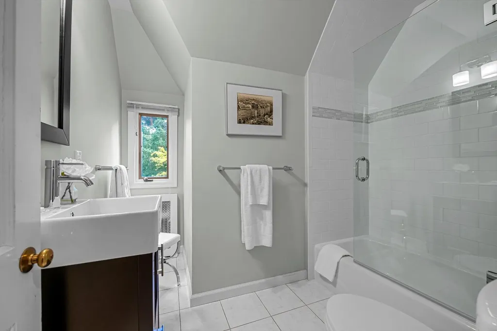 1 Wensley Drive Great Neck NY 11021