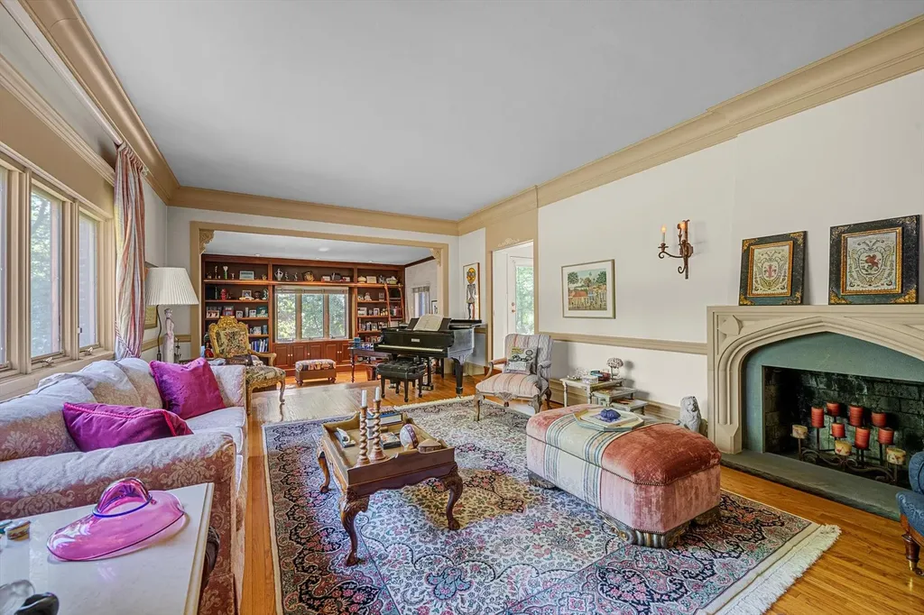 1 Wensley Drive Great Neck NY 11021