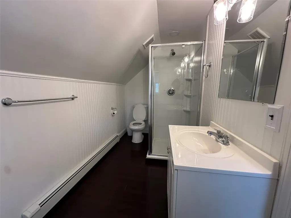 143 Church Avenue Islip NY 11751