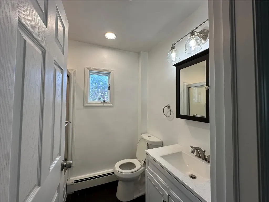 143 Church Avenue Islip NY 11751