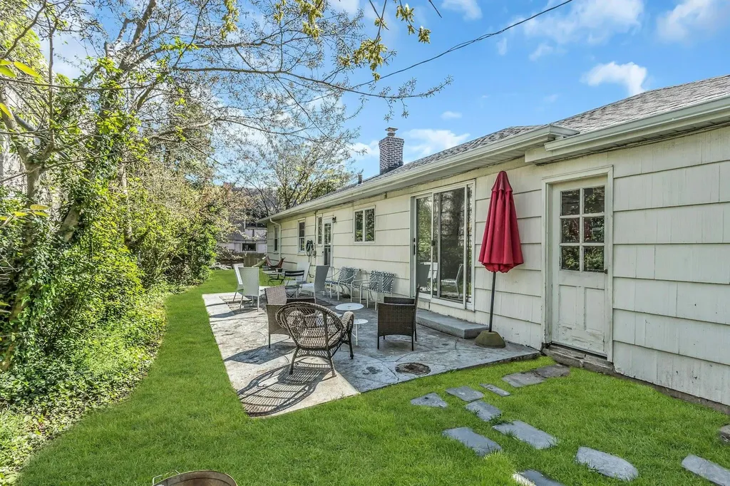 140 Mitchell Avenue Long Beach NY 11561