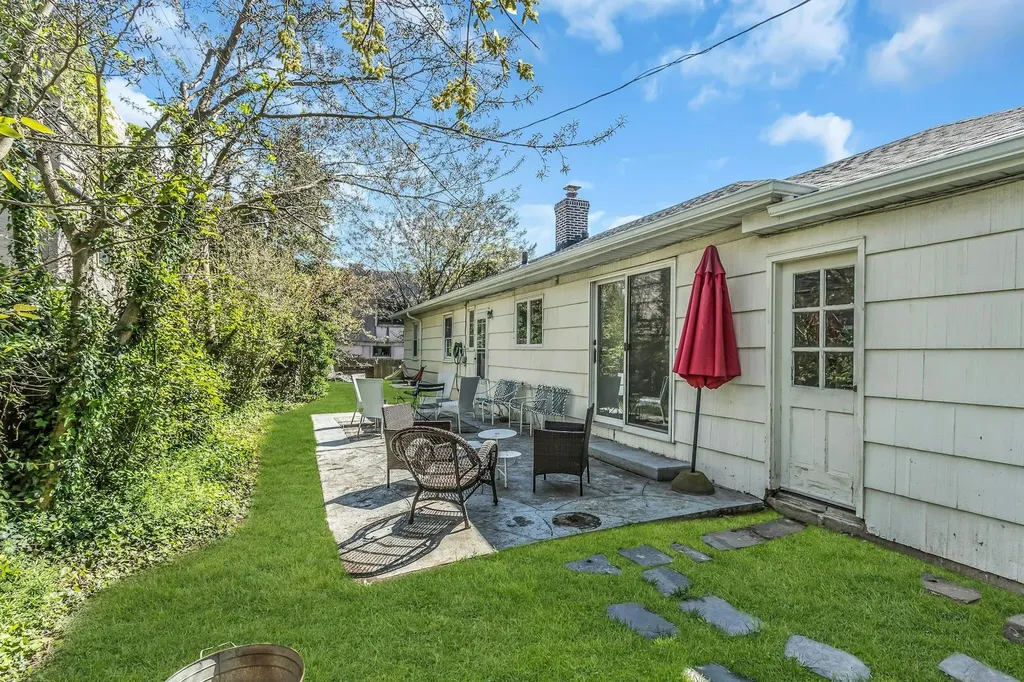 140 Mitchell Avenue Long Beach NY 11561