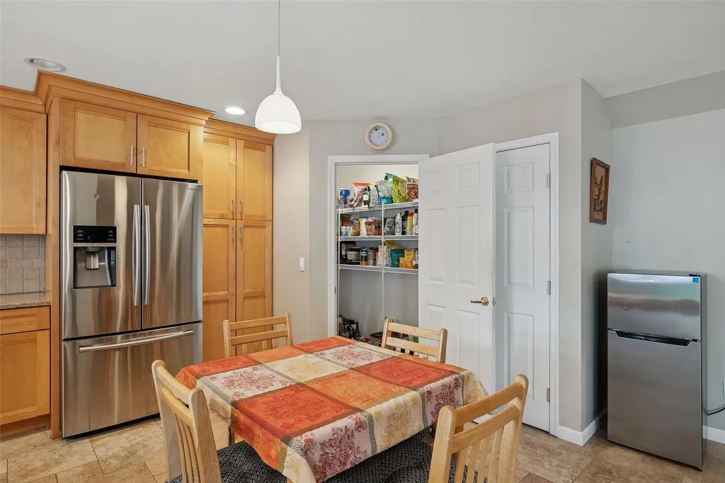 6 Daisy Lane Commack NY 11725