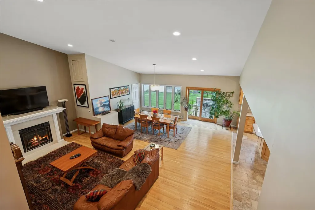 6 Daisy Lane Commack NY 11725