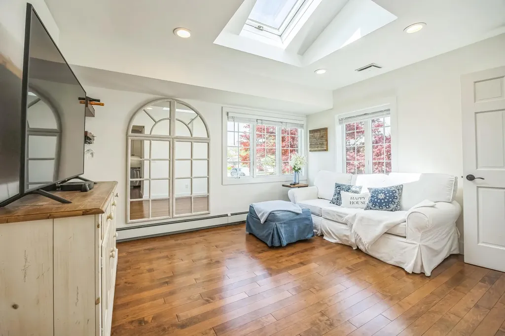 26 Forte Avenue Old Bethpage NY 11804