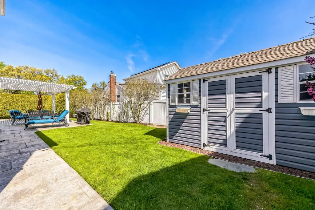 26 Forte Avenue Old Bethpage NY 11804