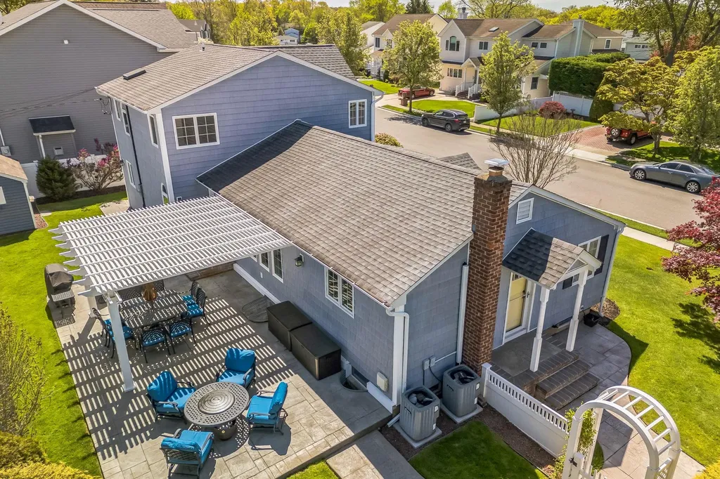 26 Forte Avenue Old Bethpage NY 11804