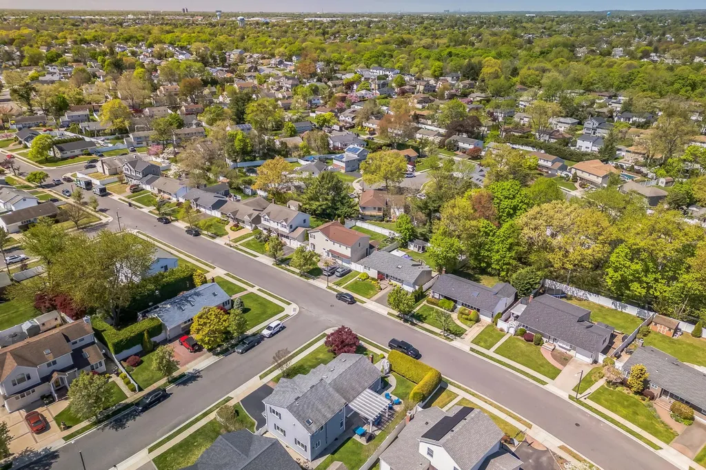26 Forte Avenue Old Bethpage NY 11804