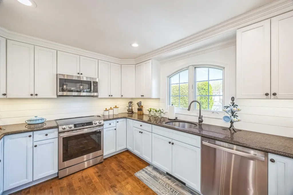 26 Forte Avenue Old Bethpage NY 11804