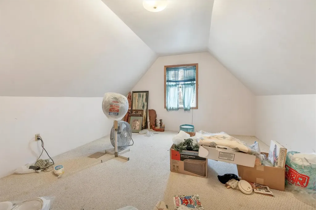 1643 Tomlinson Avenue Bronx NY 10461