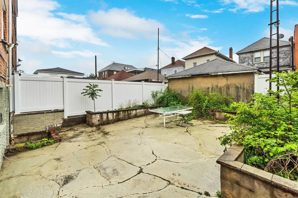 1643 Tomlinson Avenue Bronx NY 10461