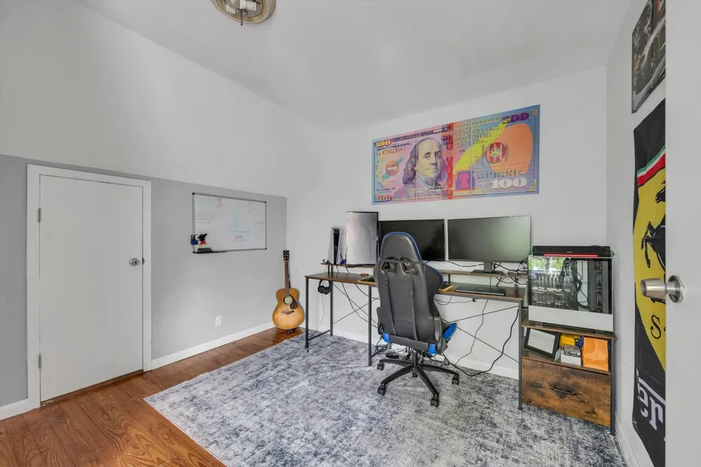 108 Gerard Avenue New Hyde Park NY 11040