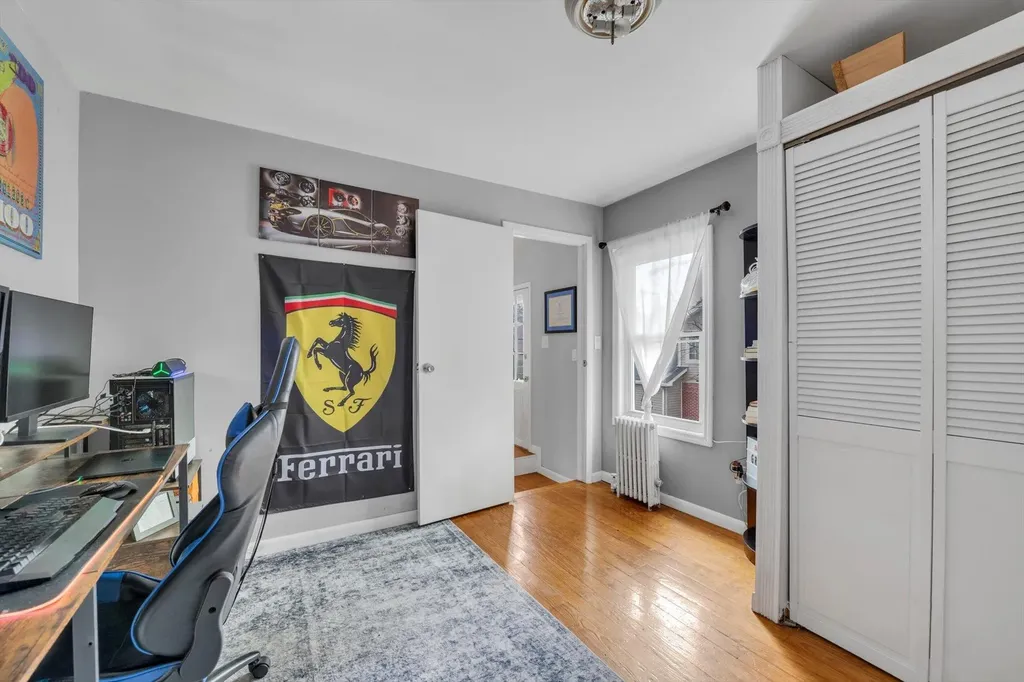 108 Gerard Avenue New Hyde Park NY 11040
