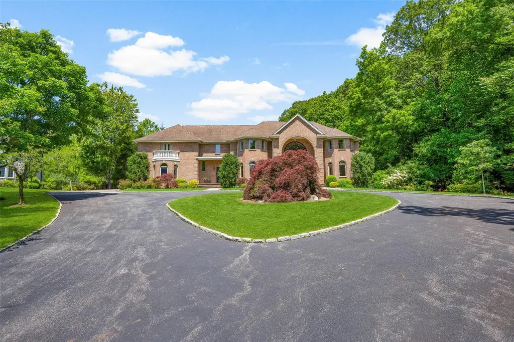 9 Oak Ridge Court West Harrison NY 10604