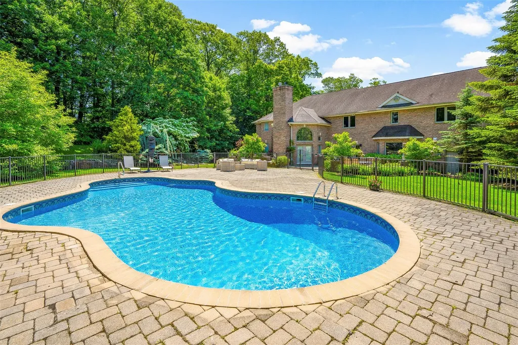 9 Oak Ridge Court West Harrison NY 10604