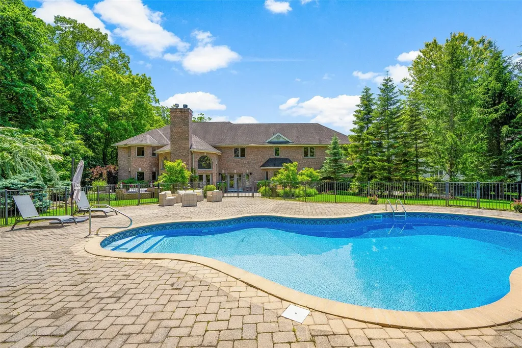 9 Oak Ridge Court West Harrison NY 10604