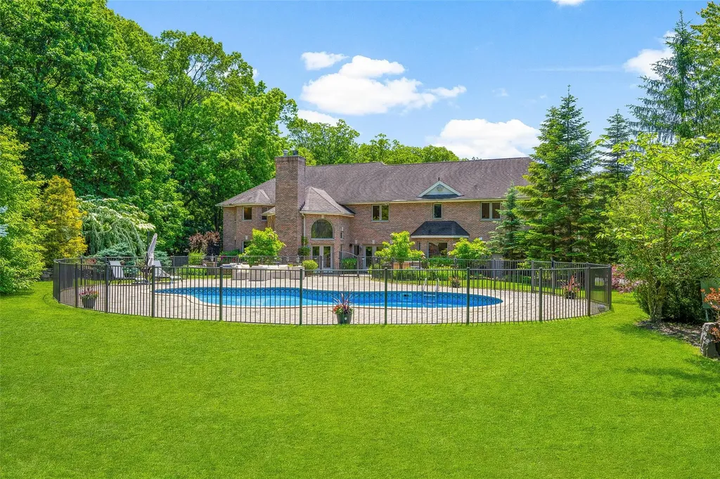 9 Oak Ridge Court West Harrison NY 10604