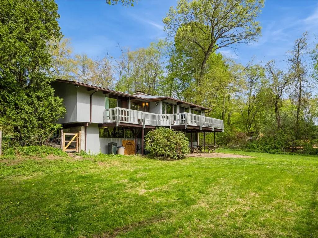 32 Knollwood Lane Cold Spring NY 10516