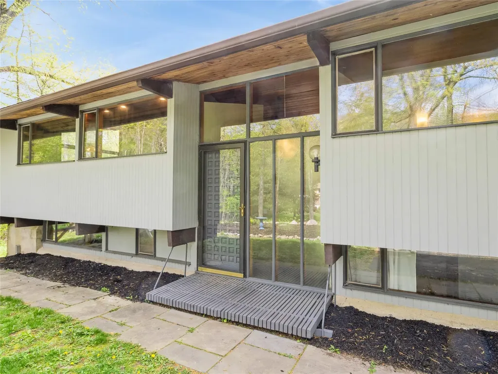 32 Knollwood Lane Cold Spring NY 10516