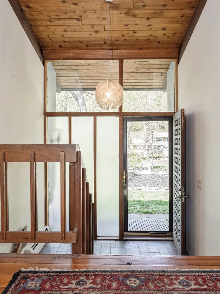 32 Knollwood Lane Cold Spring NY 10516