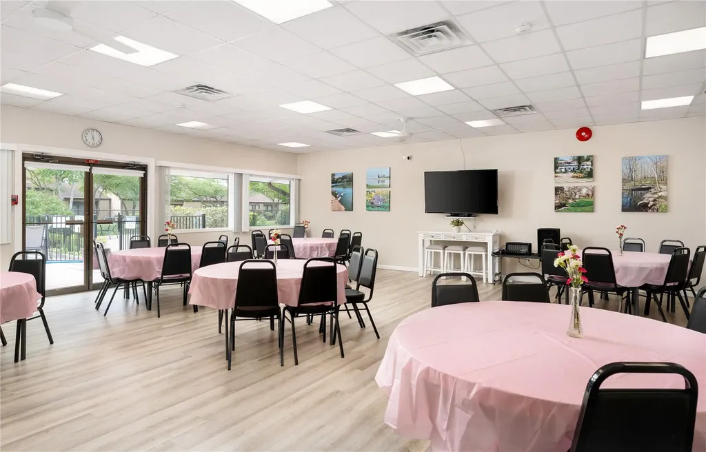 10 Strathmore Gate Drive Stony Brook NY 11790