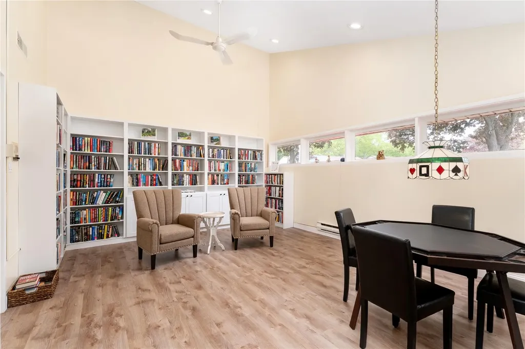 10 Strathmore Gate Drive Stony Brook NY 11790