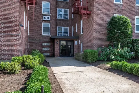 90 Union Street New Rochelle NY 10801-2426