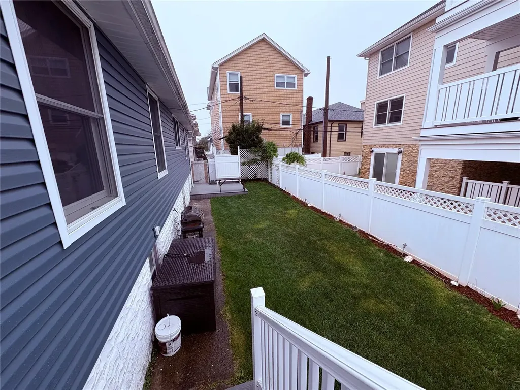61 Illinois Avenue Long Beach NY 11561
