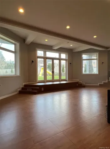 25 Shelter Rock Road Manhasset NY 11030