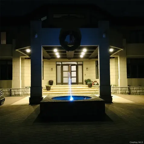 25 Shelter Rock Road Manhasset NY 11030