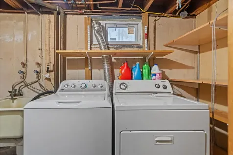 915 School Drive Baldwin NY 11510