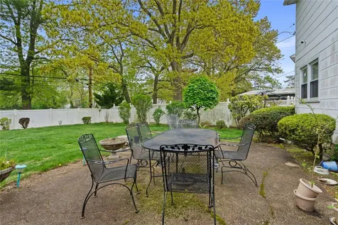 915 School Drive Baldwin NY 11510