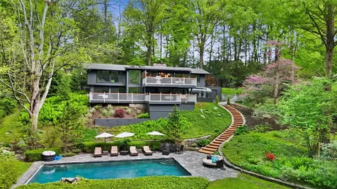 107 Middle Patent Road Bedford NY 10506