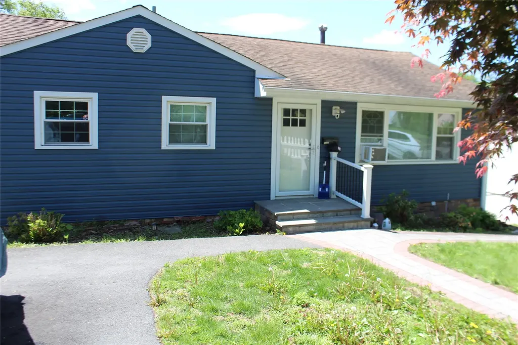 1111 Frost Lane Peekskill NY 10566