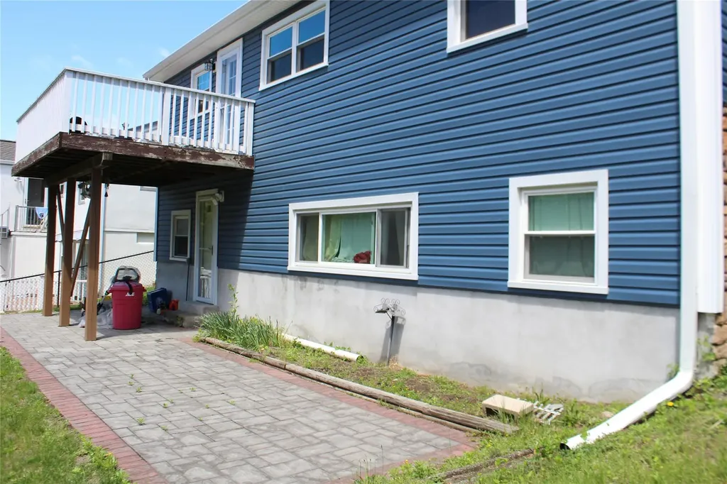 1111 Frost Lane Peekskill NY 10566
