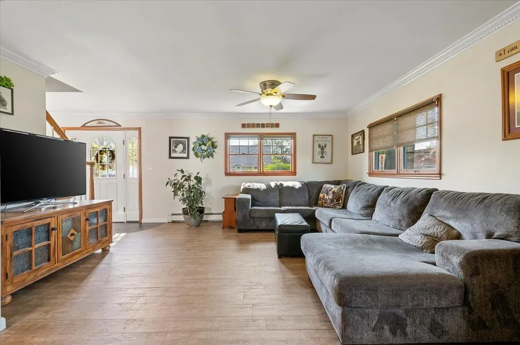 340 Martin Place Bethpage NY 11714