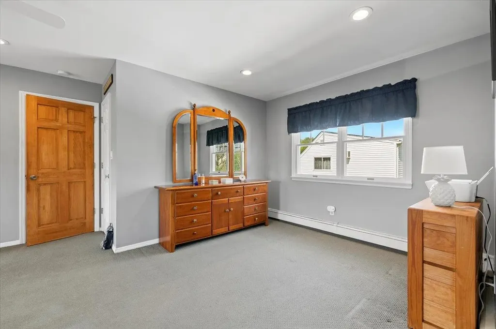 340 Martin Place Bethpage NY 11714