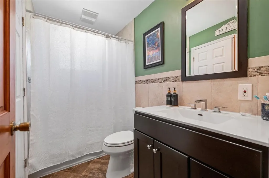 340 Martin Place Bethpage NY 11714