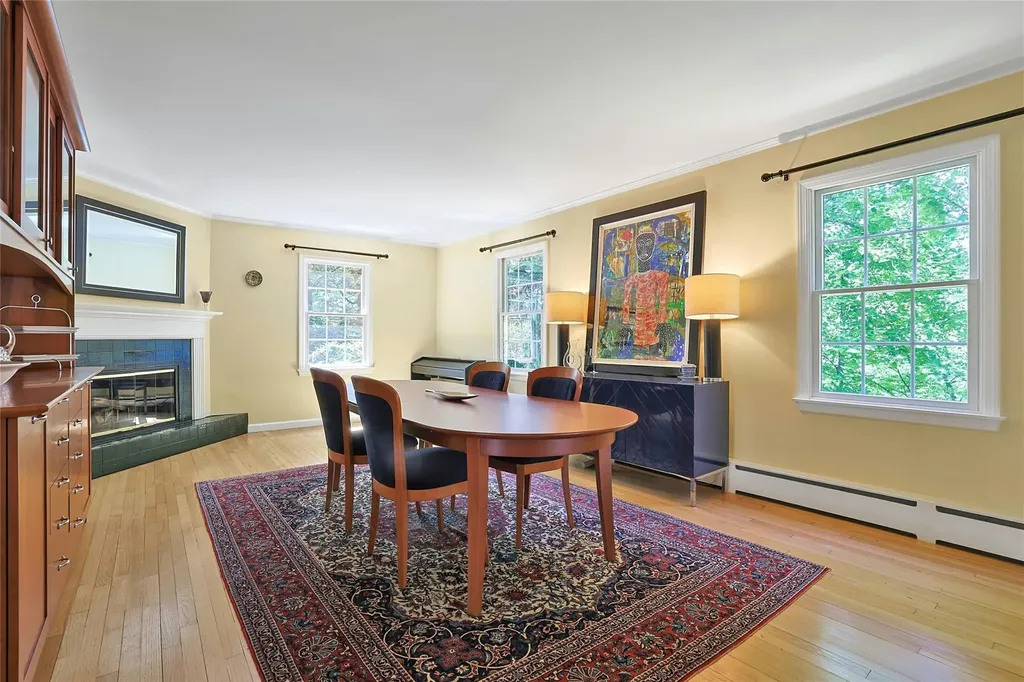 24 Glen Terrace Chappaqua NY 10514