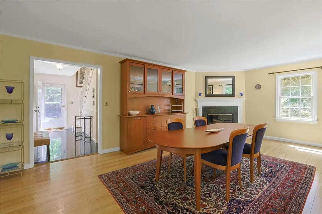 24 Glen Terrace Chappaqua NY 10514