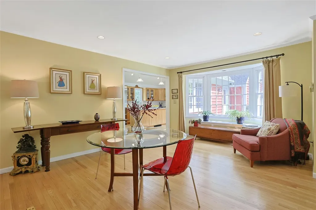 24 Glen Terrace Chappaqua NY 10514