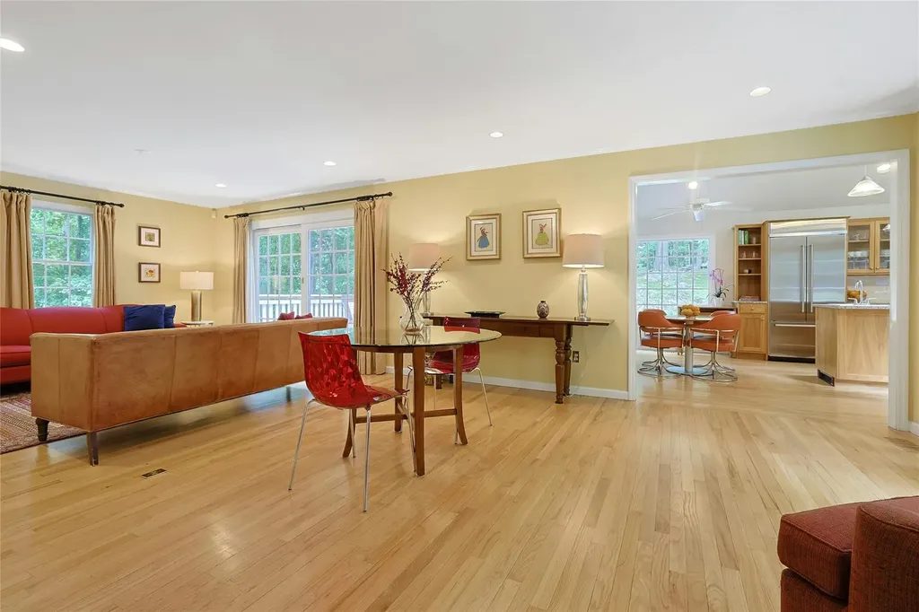 24 Glen Terrace Chappaqua NY 10514