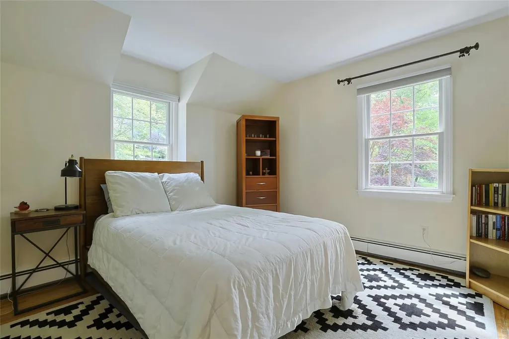 24 Glen Terrace Chappaqua NY 10514