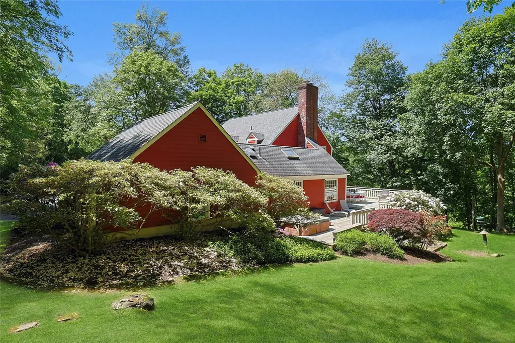 24 Glen Terrace Chappaqua NY 10514